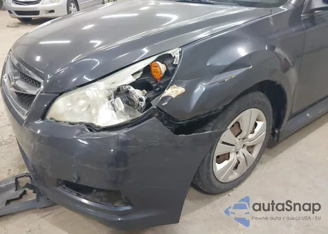 2010 Subaru Legacy 2.5I z USA, uszkodzony, nr VIN 4S3BMBA69A3240448